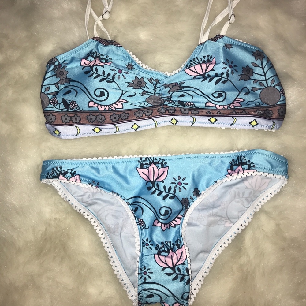 Bikini with pads floral design
